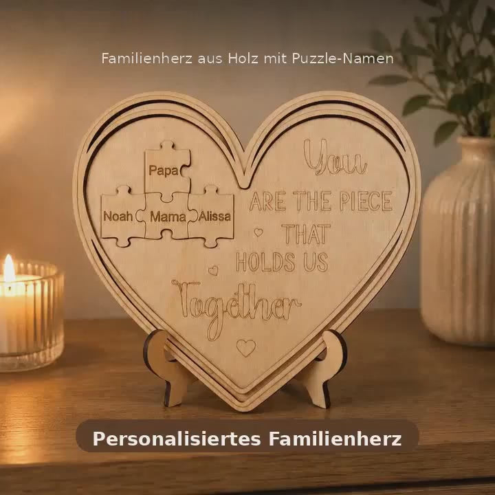Video zeigt ein personalisiertes Familienherz aus Holz mit gravierten Puzzle-Namen, Details zur Verarbeitung, Gravur und Anwendung als dekoratives Geschenk für Familie, Paare oder besondere Anlässe.